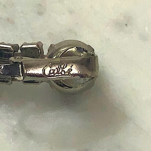 CATHE’ EARRINGS CLIP ON SMOKE CLEAR CRYSTALS VINTAGE 2 1/2 INCH DROP RUNWAY 60s - Picture 13 of 14